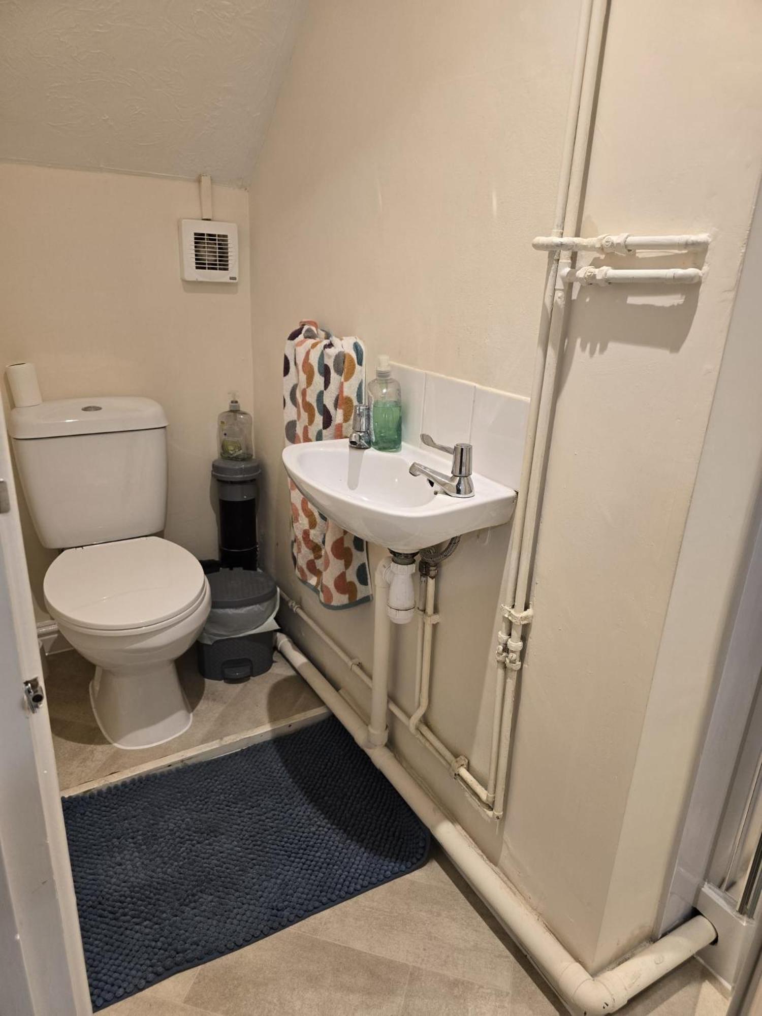 Barnfield Rooms Челмсфорд Екстериор снимка