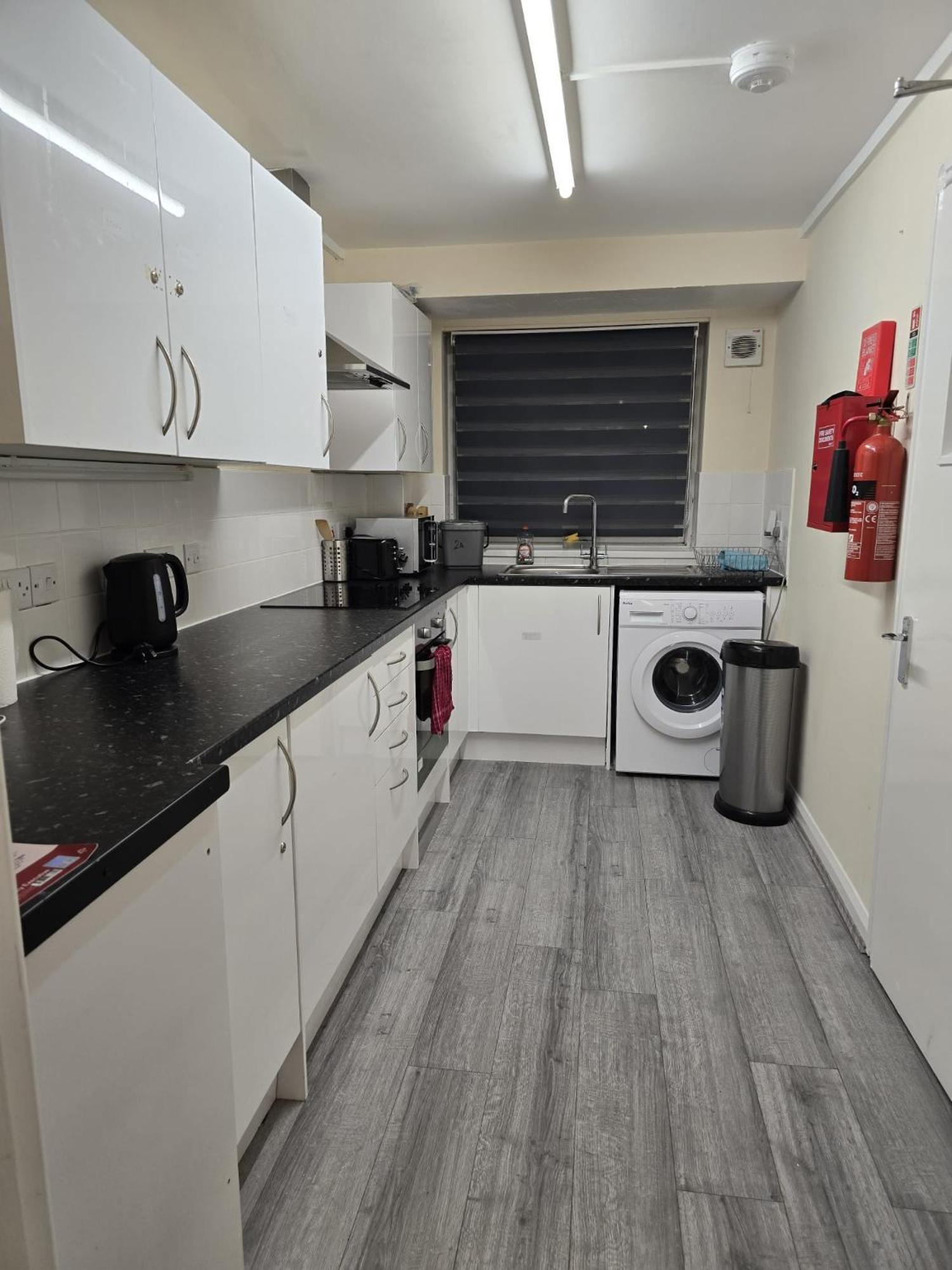 Barnfield Rooms Челмсфорд Екстериор снимка